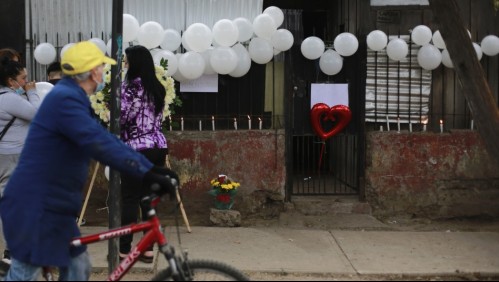 'Justicia para Rubén y Catalina': Vecinos realizan velatón por hermanos asesinados en El Bosque