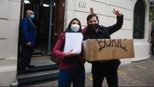 Gabriel Boric tras inscribir candidatura presidencial: 'No me acuerdo de Pamela Jiles'