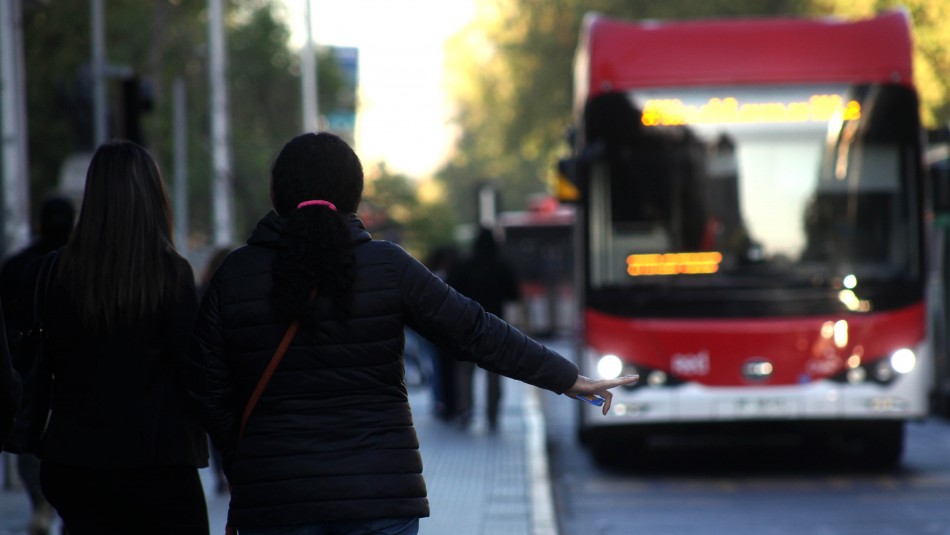 Cambio en toque de queda: Conoce el nuevo horario del transporte público en Santiago Cambio en toque de queda: Conoce el nuevo horario del transporte público en Santiago