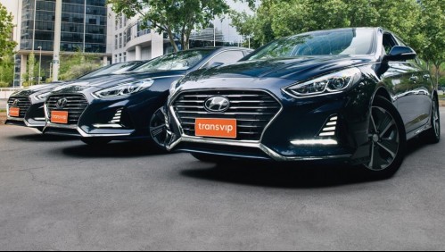 Sueldo promedio alcanza $1.200.000: empresa de transporte busca a mil taxistas