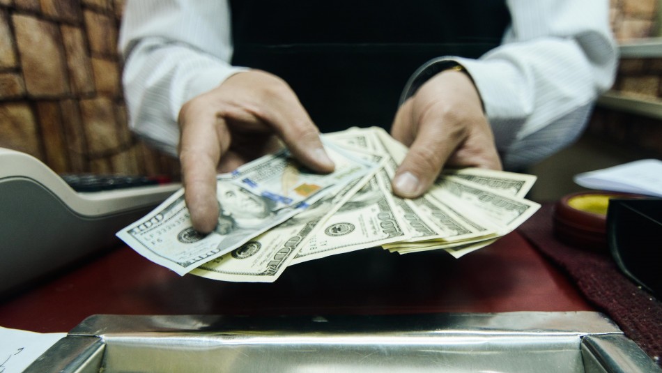 dolar-hoy-25-de-mayo Dólar se mantiene al alza: sigue el valor de la moneda norteamericana