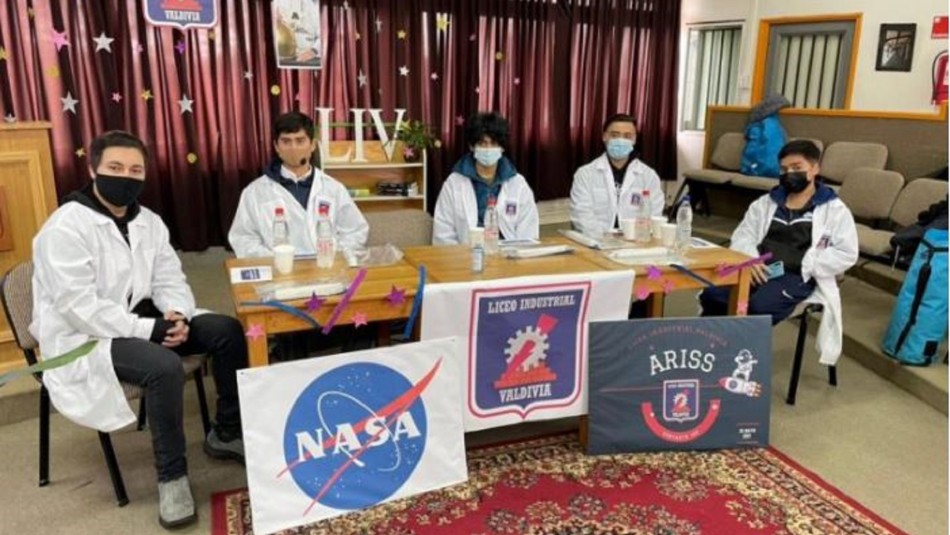 Estudiantes chilenos hablaron con astronauta de la Estación Espacial Internacional Estudiantes chilenos hablaron con astronauta de la Estación Espacial Internacional