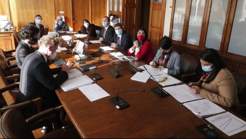 IFE Universal: Comisión de Desarrollo Social de la Cámara inició discusión del proyecto