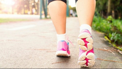 Caminar 30 minutos diarios: Mira cómo esta práctica te ayuda a adelgazar