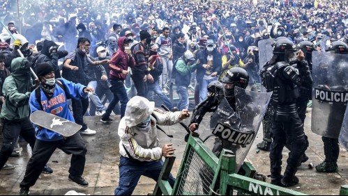 Tres muertos en protestas que conmemoran un mes de estallido social en Colombia