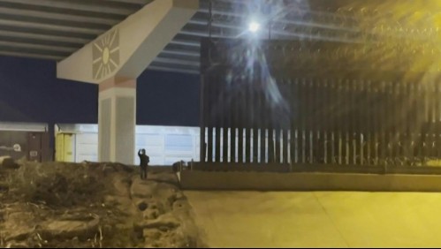 '¡No te vayas!': La desgarradora súplica de niño abandonado en la frontera de México con EEUU