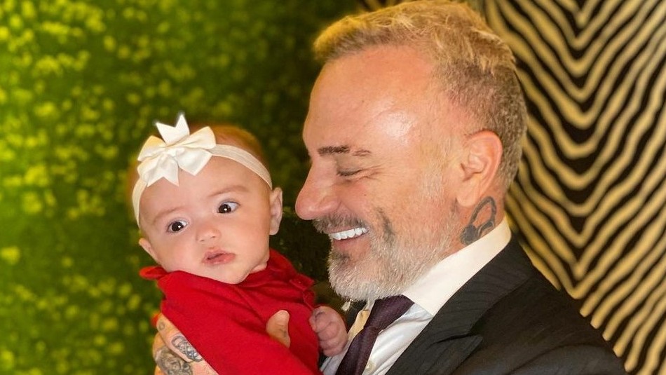 Gianluca Vacchi conmueve a sus seguidores con un poema que le dedicó a su hija: Gianluca Vacchi conmueve a sus seguidores con un poema que le dedicó a su hija: