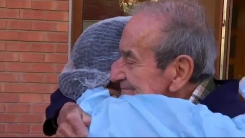 Adultos mayores y salud mental: los primeros abrazos desde que comenzó la pandemia