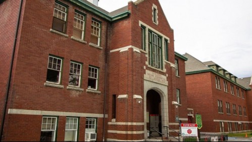 'Me rompe el corazón': hallan restos de 215 niños enterrados en un antiguo internado