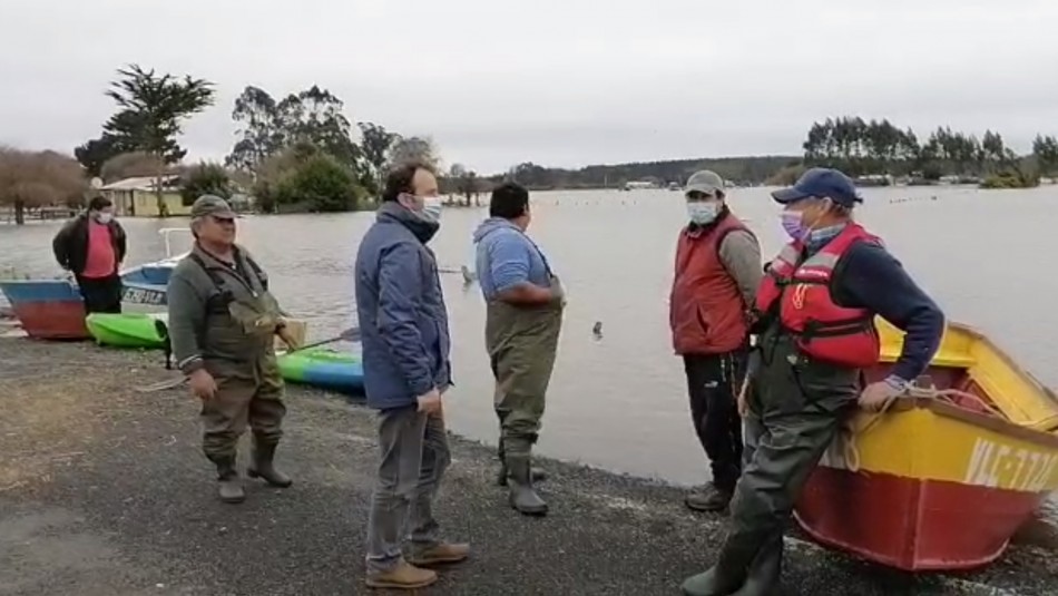 Alerta roja en Toltén por inundación tras desborde de ríos: Reportan 96 damnificados Alerta roja en Toltén por inundación tras desborde de ríos: Reportan 96 damnificados