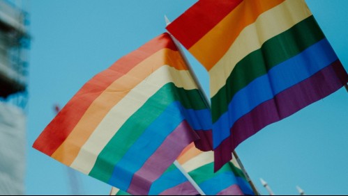 Cadem: 74% de los chilenos aprueba el matrimonio igualitario y un 65% la adopción homoparental
