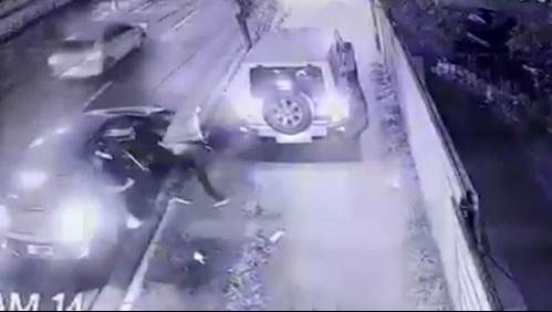 Cámara captó 'encerrona' frustrada en Pudahuel: Víctima se enfrentó a delincuentes