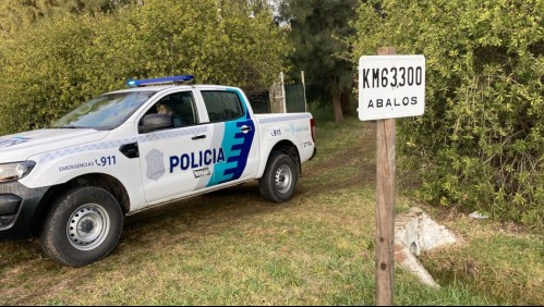 Con hacha y una pesa: hombre mata a ladrones que entraron a fundo y amarraron a su familia