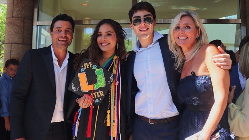 La foto de los hijos de Chayanne en traje de gala que enamora a sus seguidores La foto de los hijos de Chayanne en traje de gala que enamora a sus seguidores
