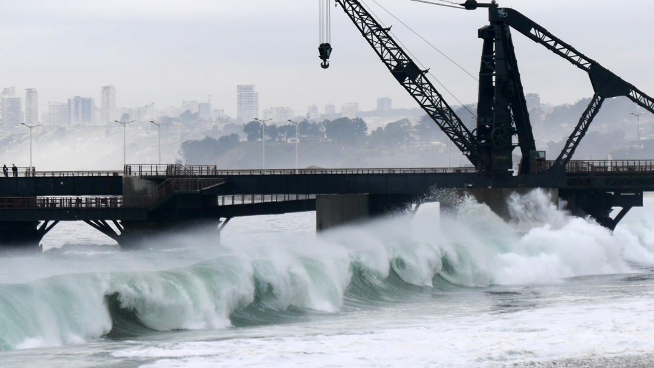 marejadas Videos registran fuertes marejadas en borde costero: puertos inundados y muelles destruidos