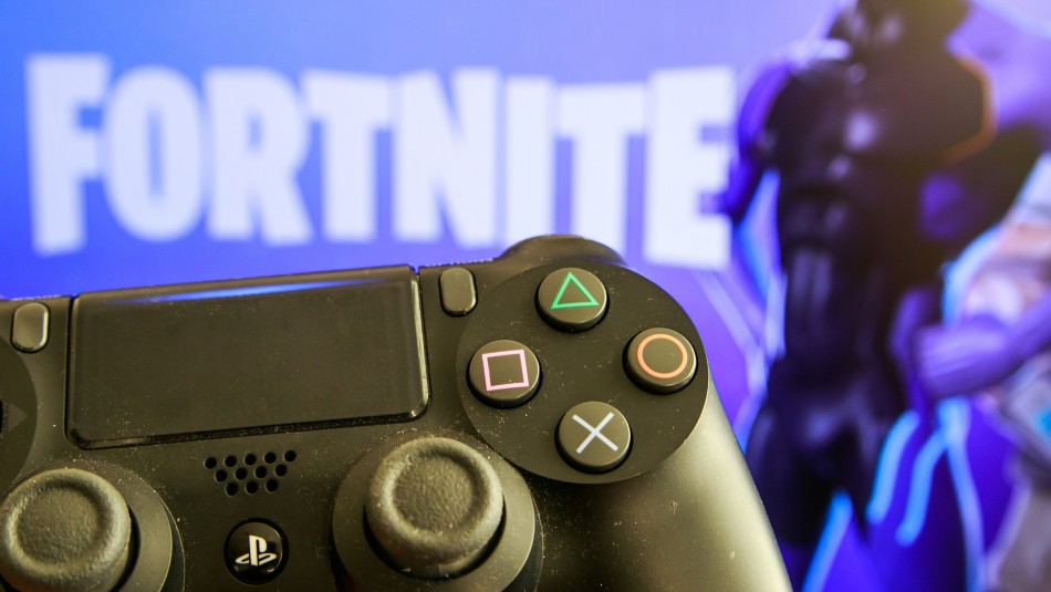 Fortnite Season 7 So You Can Download The Celebration Pack For Free On Playstation Plus Newsy Today Fortnite Season 7 So You Can Download The Celebration Pack For Free On Playstation Plus Newsy Today