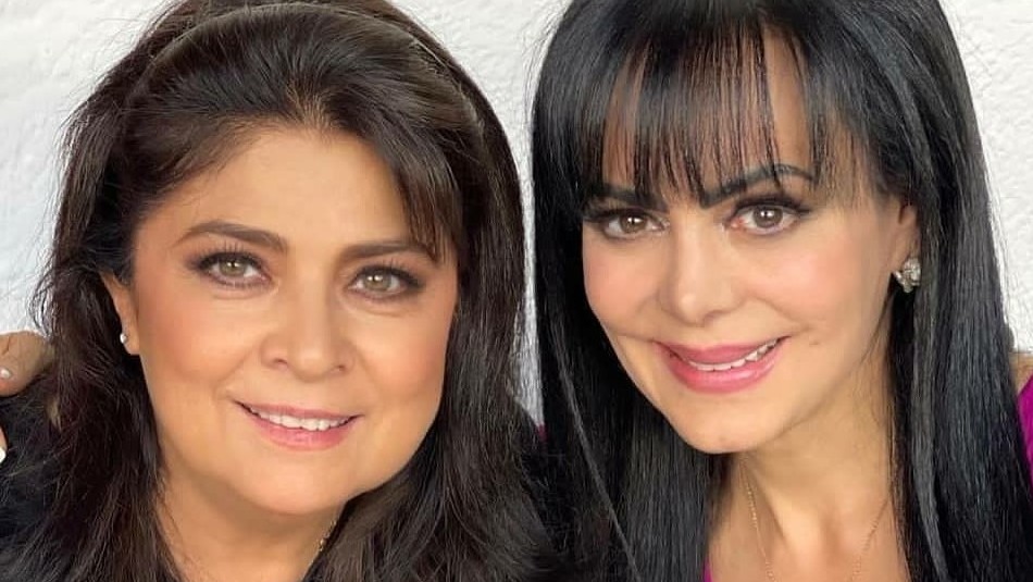 Con un movimiento de caderas: Así le enseña Maribel Guardia a Con un movimiento de caderas: Así le enseña Maribel Guardia a