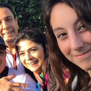 La hija de Victoria Ruffo posa con su nuevo novio en una cena romántica: Así reacciona la actriz La hija de Victoria Ruffo posa con su nuevo novio en una cena romántica: Así reacciona la actriz