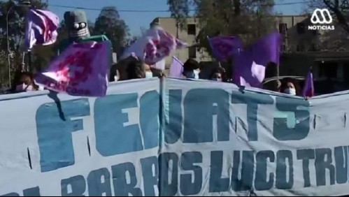 27 camas bloqueadas en Hospital Barros Luco por paro de FENATS