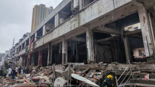 Explosión de gas deja al menos 12 fallecidos y más de 100 heridos en China