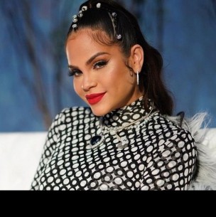 Natti Natasha comparte la primera sesión de fotos de su hija Vida Isabelle Natti Natasha comparte la primera sesión de fotos de su hija Vida Isabelle