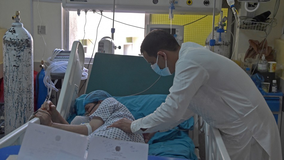Variante Delta del Covid-19 duplica riesgo de hospitalización según estudio Variante Delta del Covid-19 duplica riesgo de hospitalización según estudio