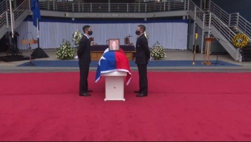 Piñera asiste a funeral de subinspectora de la PDI asesinada en La Pintana