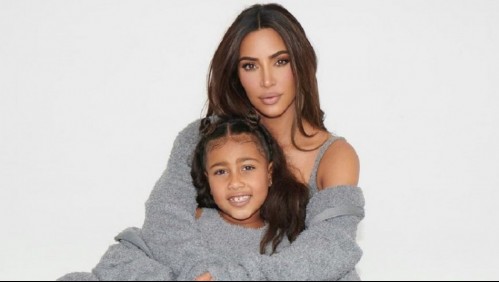 Kim Kardashian celebra el cumpleaños de su hija mayor con una pijamada y carteras personalizadas