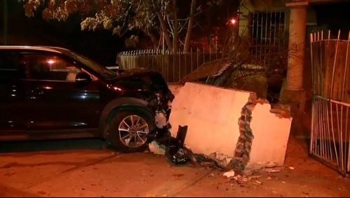 Auto robado terminó incrustado en una casa: hay un menor detenido