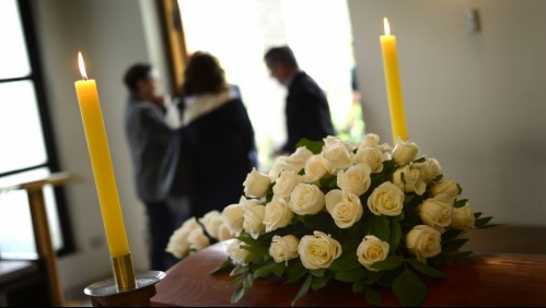 Mujer excluye a su familia de funeral con un duro mensaje: 'Sigan tan lejos como estuvieron'
