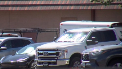 Anciana muere dentro de vehículo: su hijo la dejó allí para ir trabajar porque no tenían casa