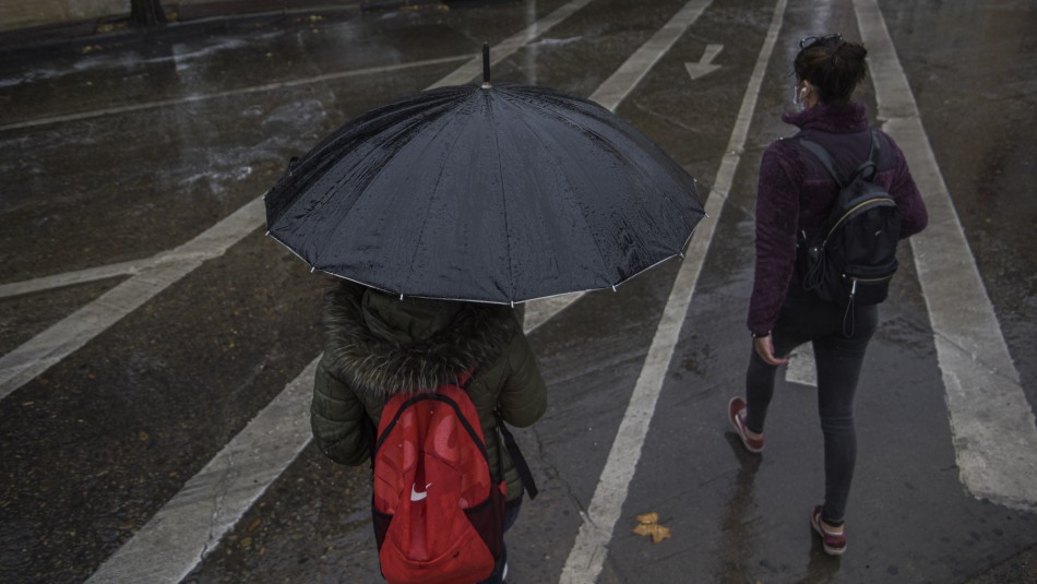 Lluvias en la Región Metropolitana: revisa cuántos milímetros podrían caer este miércoles
