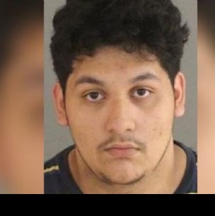 Adolescente mata a golpes a su bebé de seis meses y lo juzgan como adulto Adolescente mata a golpes a su bebé de seis meses y lo juzgan como adulto