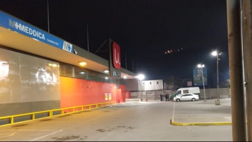 Intentan robar supermercado utilizando el método del alunizaje en Renca