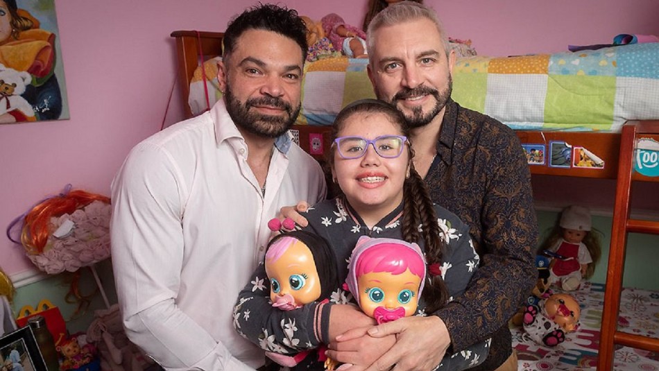 pareja-homoparental Pareja homoparental adoptó a niña que padecía leucemia.