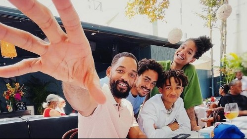 Will Smith posa con sus tres hijos y usuarios le preguntan por qué Jaden se ve 'enojado'