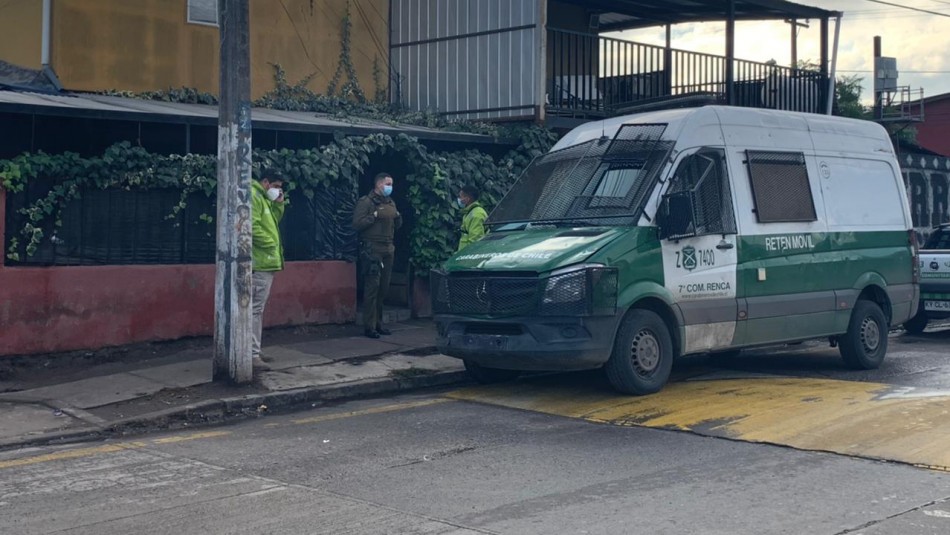 Femicidio frustrado en Renca: Mujer herida es atendida en Hospital Félix Bulnes Femicidio frustrado en Renca: Mujer herida es atendida en Hospital Félix Bulnes