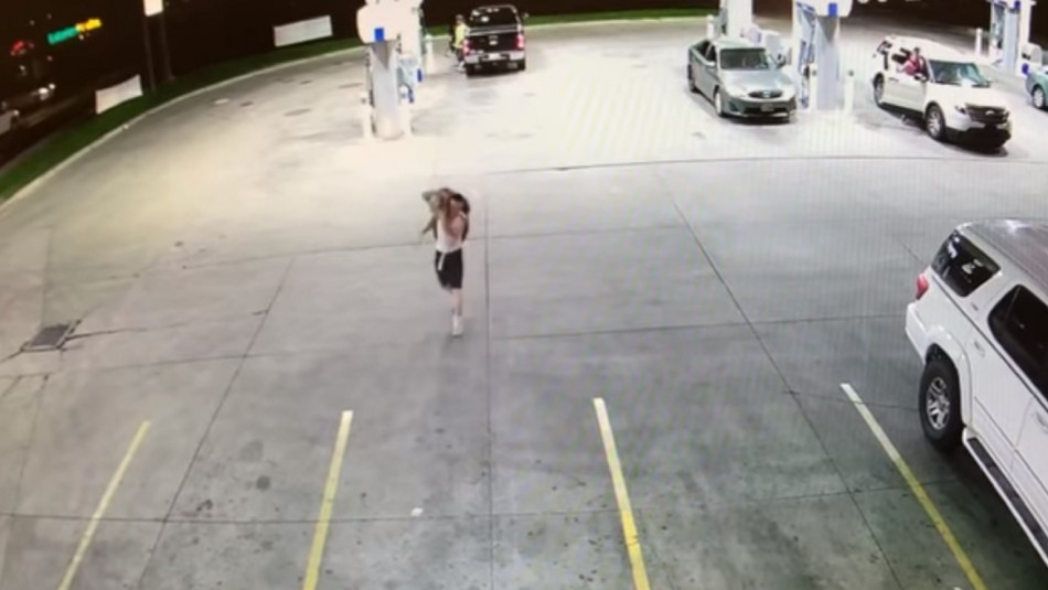 secuestro Video capta momento en que hombre secuestra a mujer.