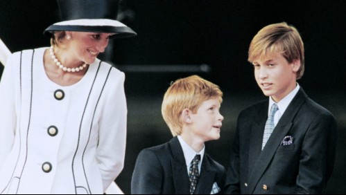 En su cumpleaños 60: Los príncipes William y Harry inauguran estatua dedicada a Diana