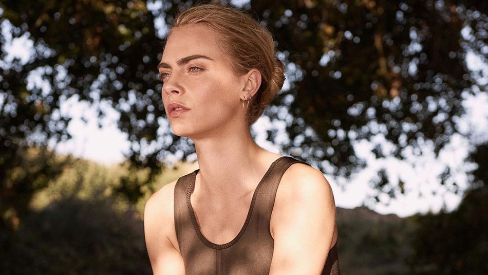 La casa de Cara Delevingne: Tiene excéntrico túnel y una piscina de pelotas La casa de Cara Delevingne: Tiene excéntrico túnel y una piscina de pelotas