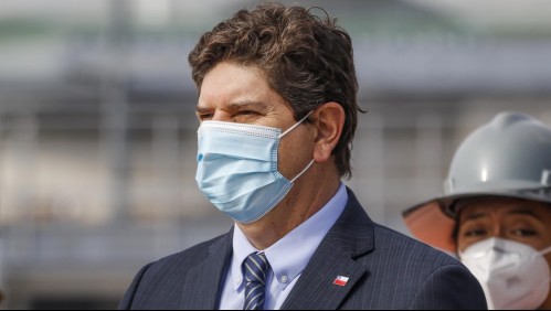 Ministro Cerda llama a buscar trabajo: 'Las ayudas no se pierden si encuentran empleo'