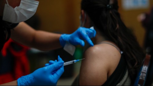 Rector de la UC y tercera dosis de Sinovac: 'Lo más probable es que sea en septiembre'