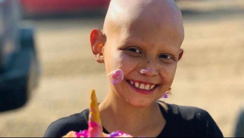 'Mi cuerpo no quedó igual': quinceañera celebra su fiesta tras vencer el Covid-19 y el cáncer