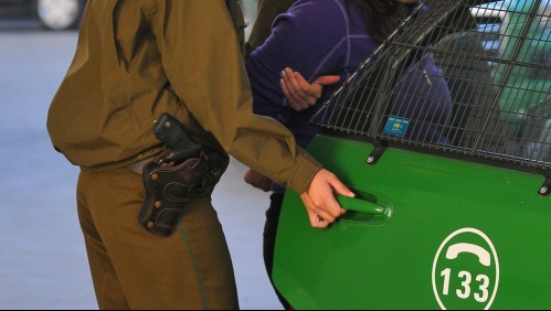 'No se aguantó': Detienen a mujer que con cuchillo le robó joyas a una transeúnte en Antofagasta