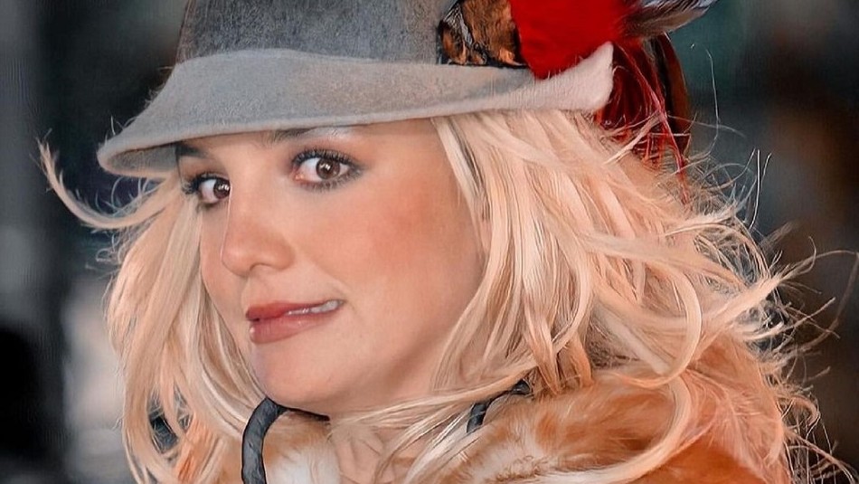 Britney Spears: La cantante posa en topless y desata polémica por tatuaje Britney Spears: La cantante posa en topless y desata polémica por tatuaje