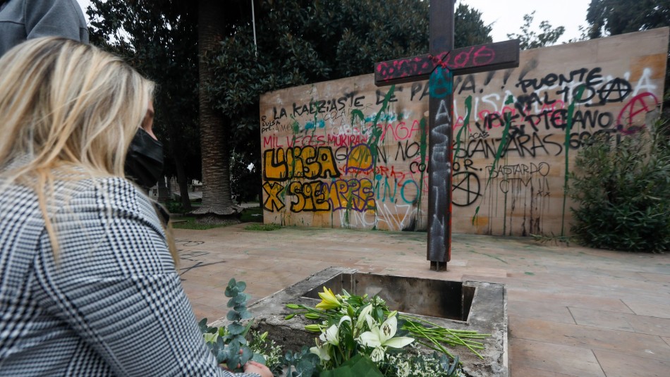 udi-tumba-jaime-guzman UDI anuncia acciones legales por ataque a tumba de Jaime Guzmán y robo de cenizas de su madre
