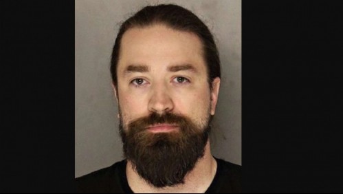 Mujer secuestrada deja mensajes en baños públicos para que la policía diera con su paradero