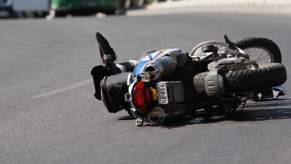 accidente-motociclista-maipu Motociclista muere tras chocar con un bus en Maipú