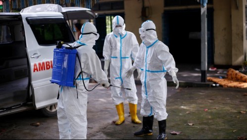 OMS: 'Hay una fuerte probabilidad que surjan y se transmitan nuevas variantes más peligrosas'