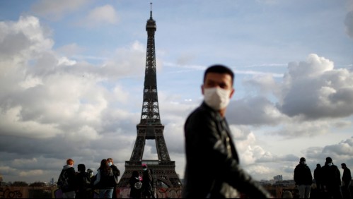 La torre Eiffel reabre tras más de ocho meses cerrada por la pandemia